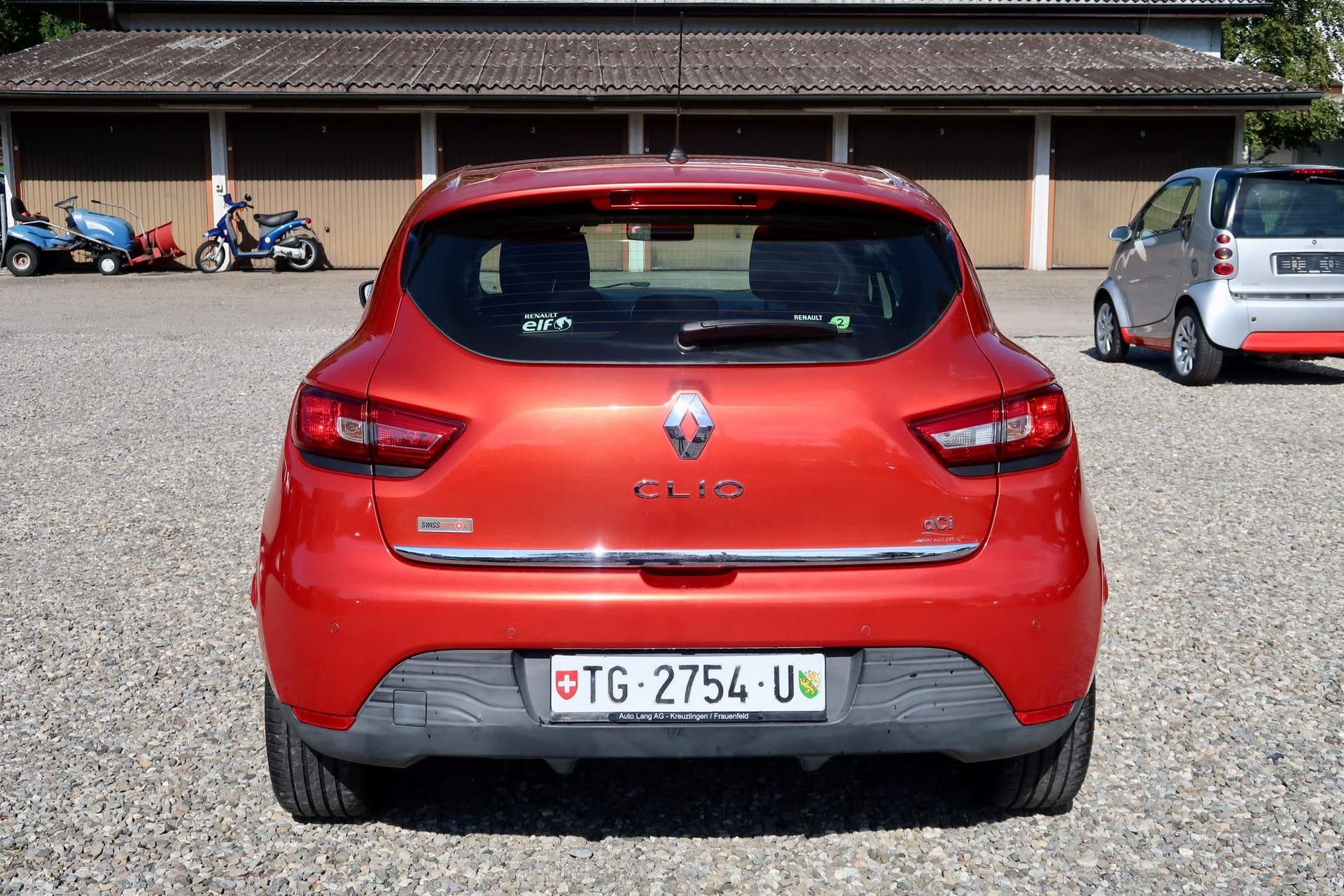 RENAULT Clio 1.5 dCi Swiss Edition-image-3