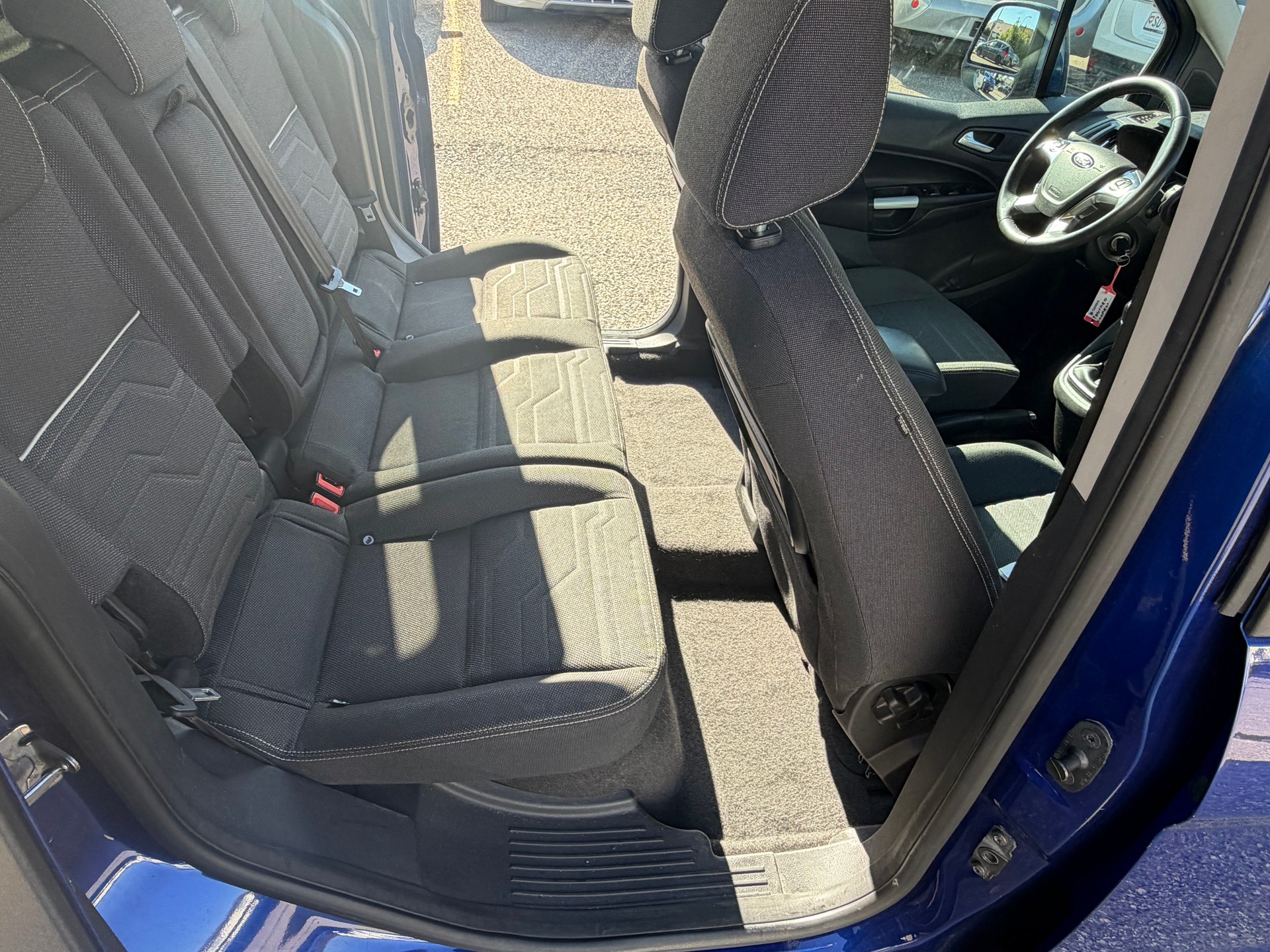 FORD Tourneo Connect 1.0 SCTi Ambiente-image-8