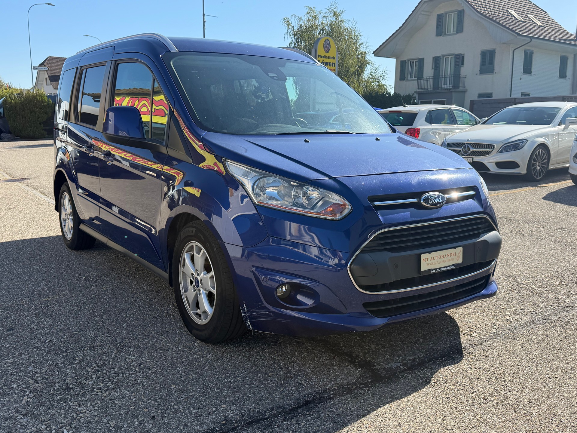 FORD Tourneo Connect 1.0 SCTi Ambiente-image-2