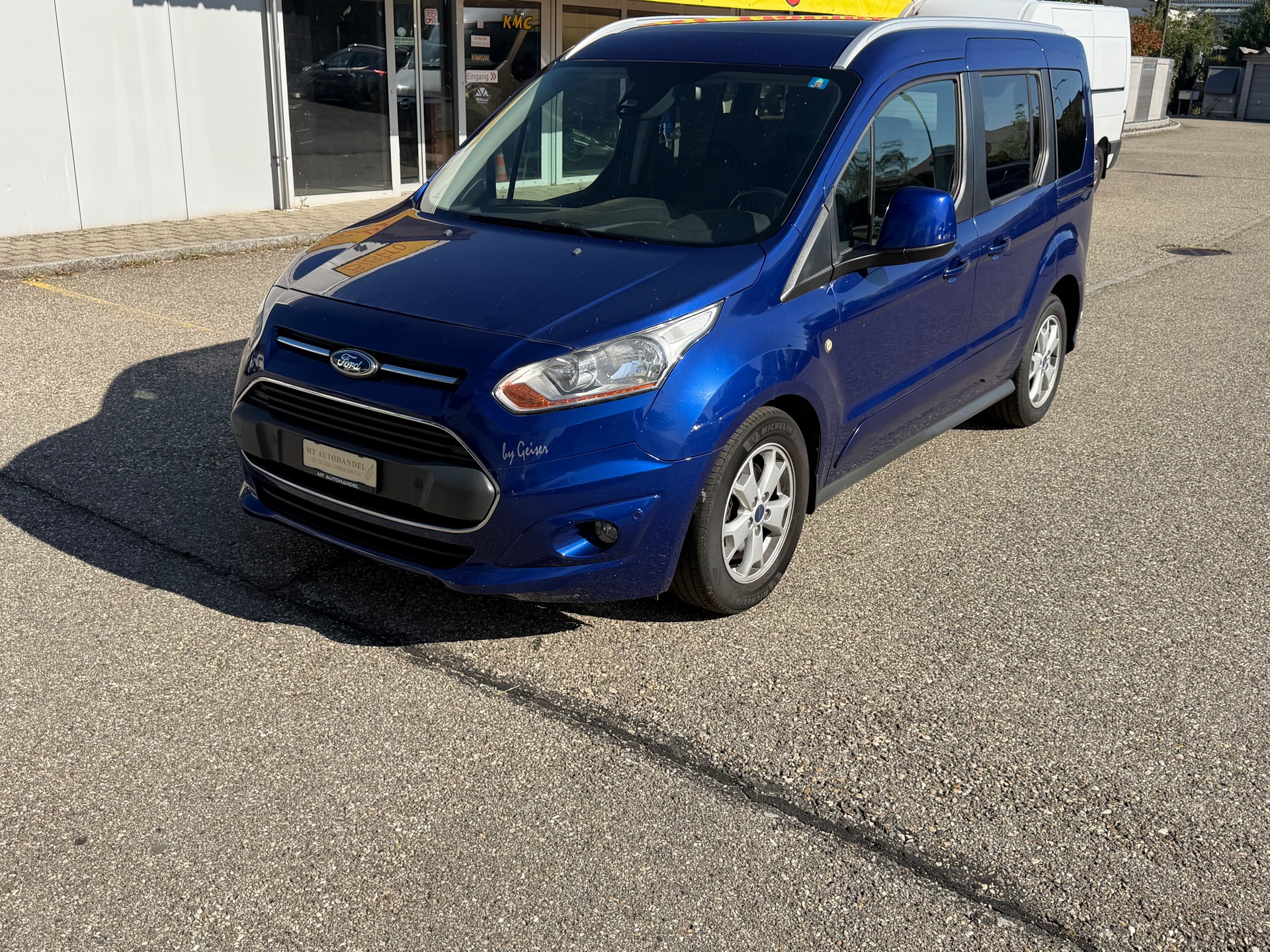 FORD Tourneo Connect 1.0 SCTi Ambiente-image-0