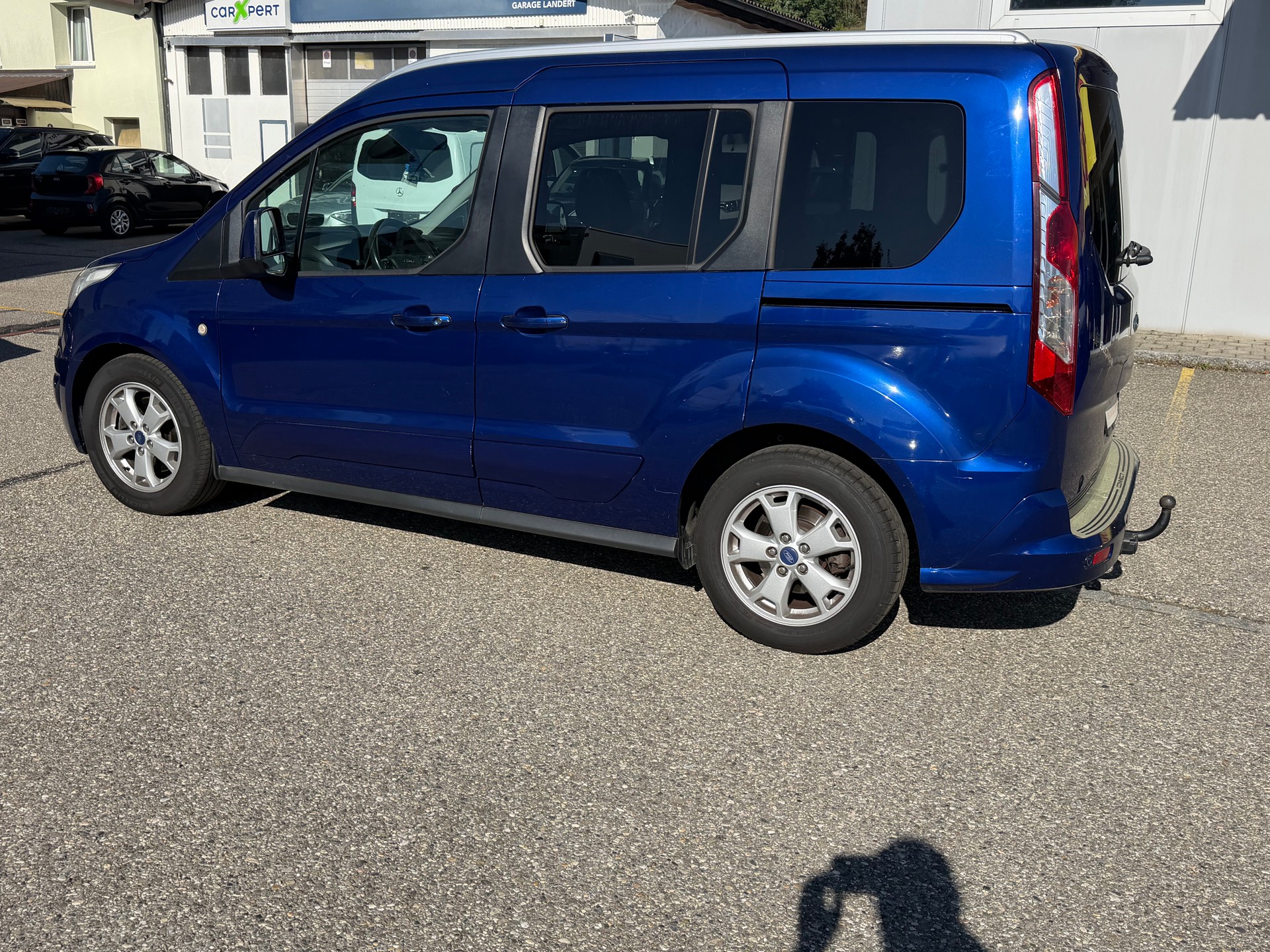 FORD Tourneo Connect 1.0 SCTi Ambiente-image-5