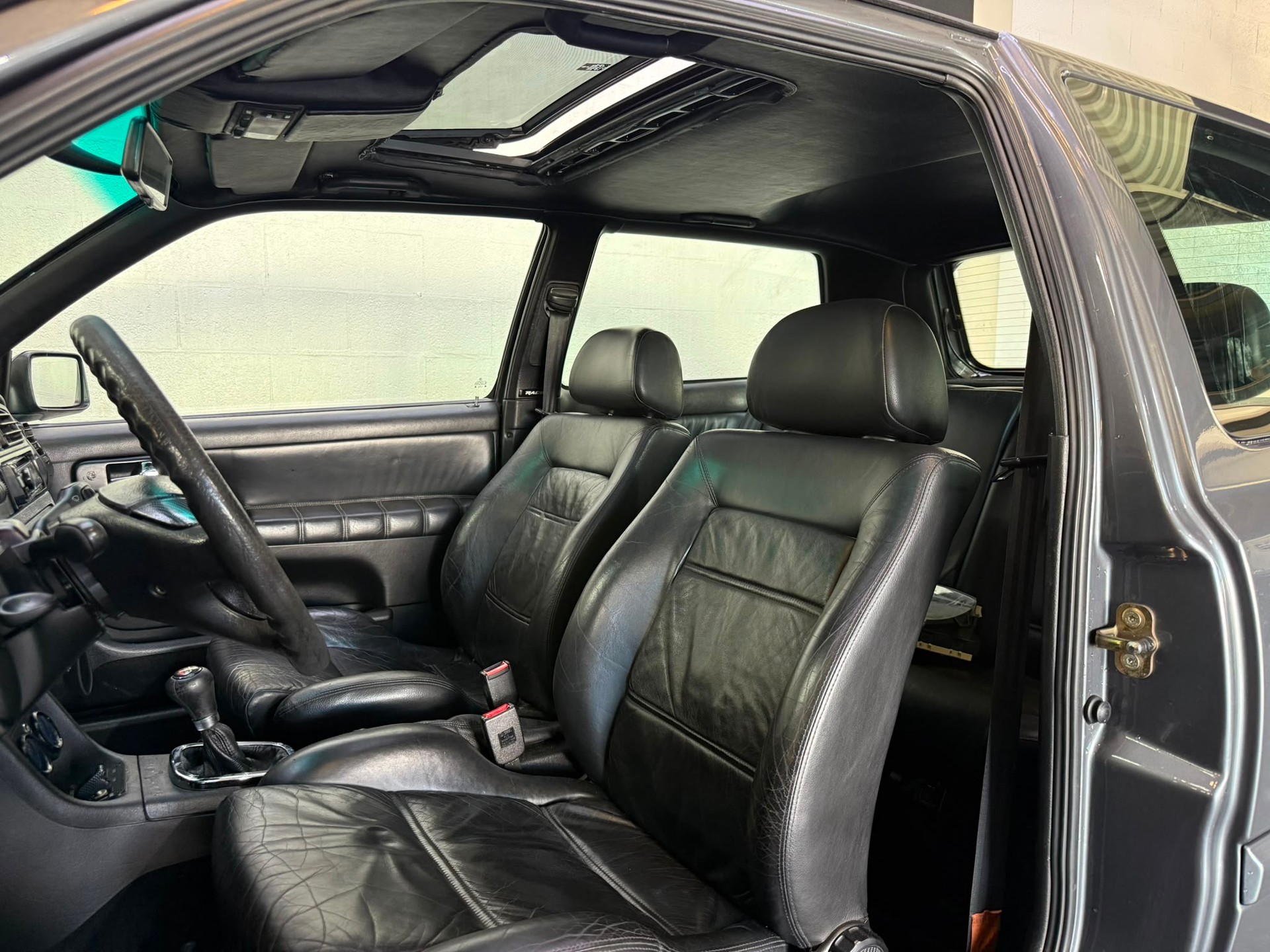 VW Golf 2800 VR6 Edition-image-3