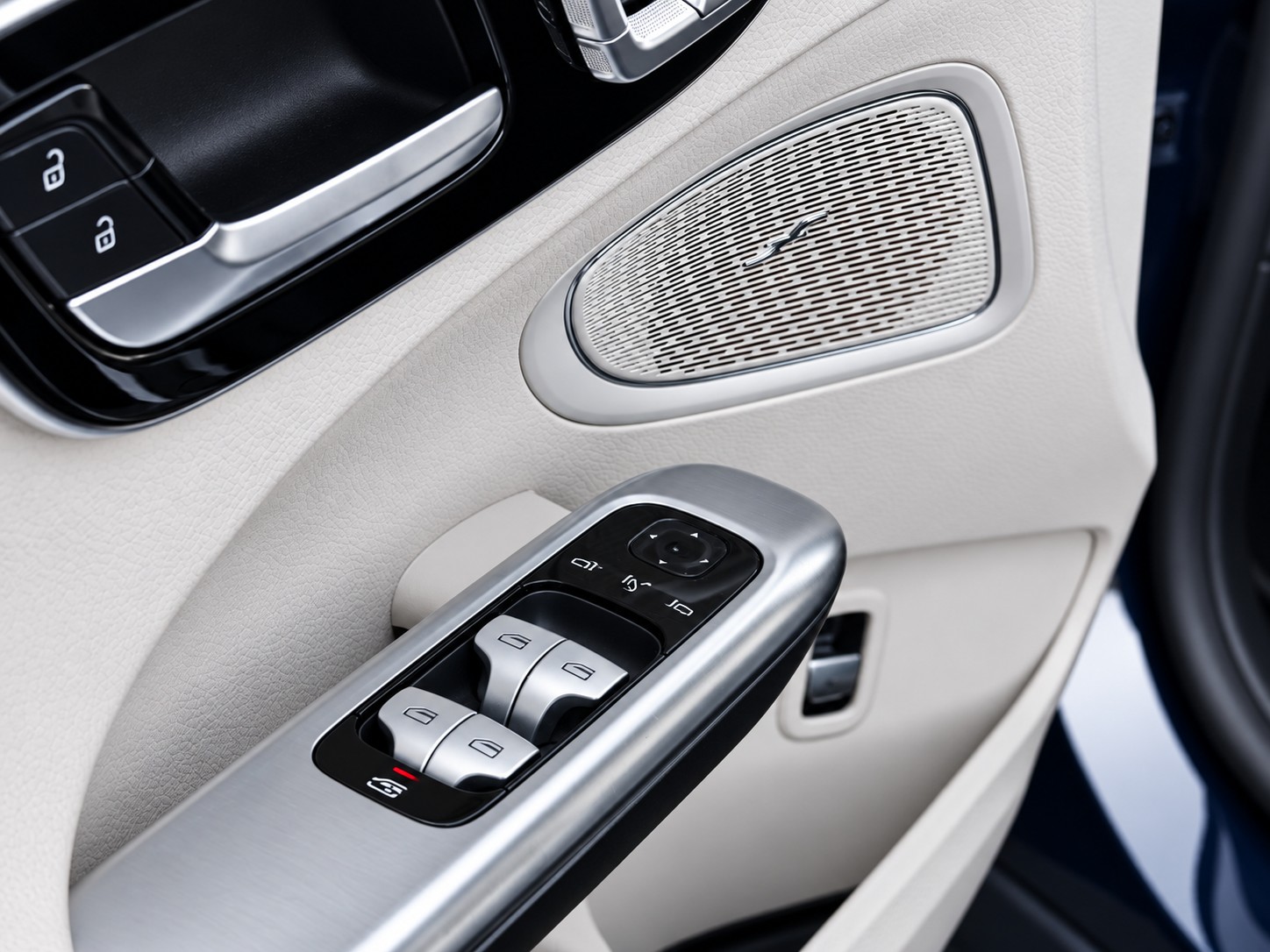 MERCEDES-BENZ C 220 d 4matic Kombi * Premium Plus Executive * CH FAHRZEUG *-image-18