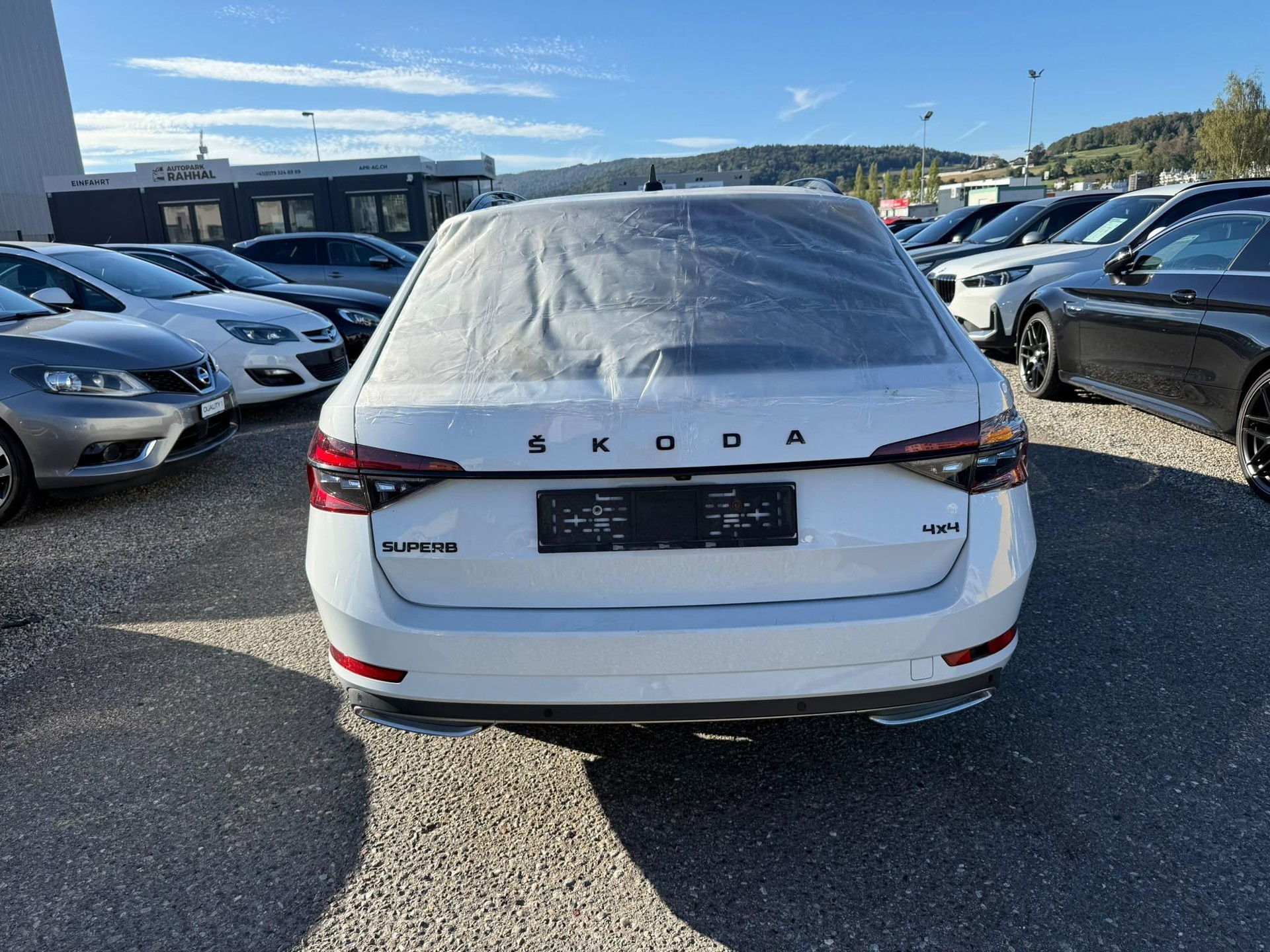 SKODA Superb Combi 2.0 TDI 200 SportLine 4x4 DSG-image-4