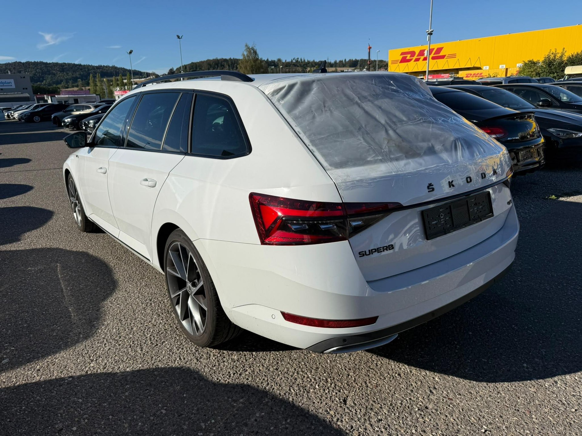 SKODA Superb Combi 2.0 TDI 200 SportLine 4x4 DSG-image-5