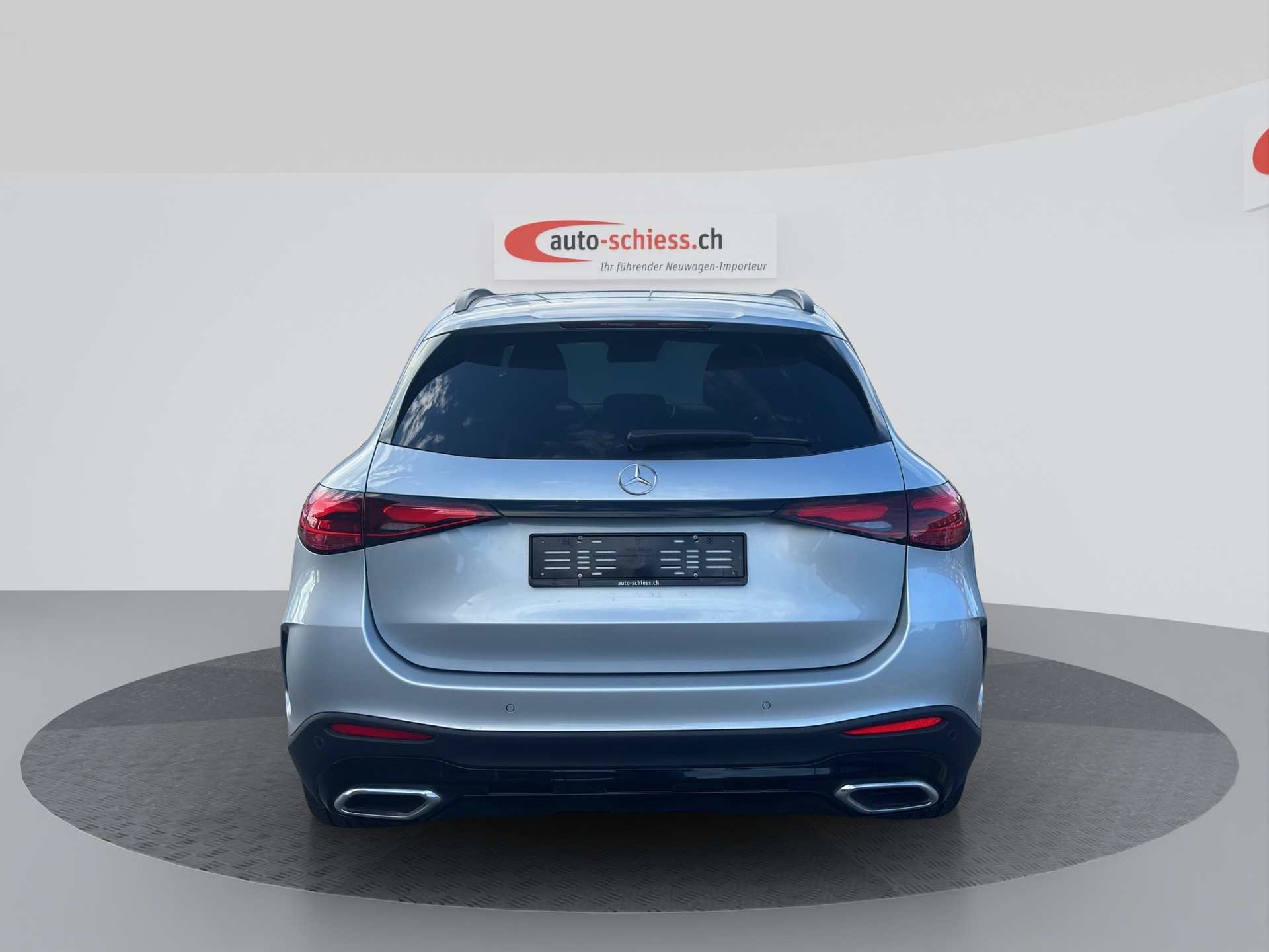 MERCEDES-BENZ GLC 300 d 4Matic AMG Line Night 9G-Tronic-image-3