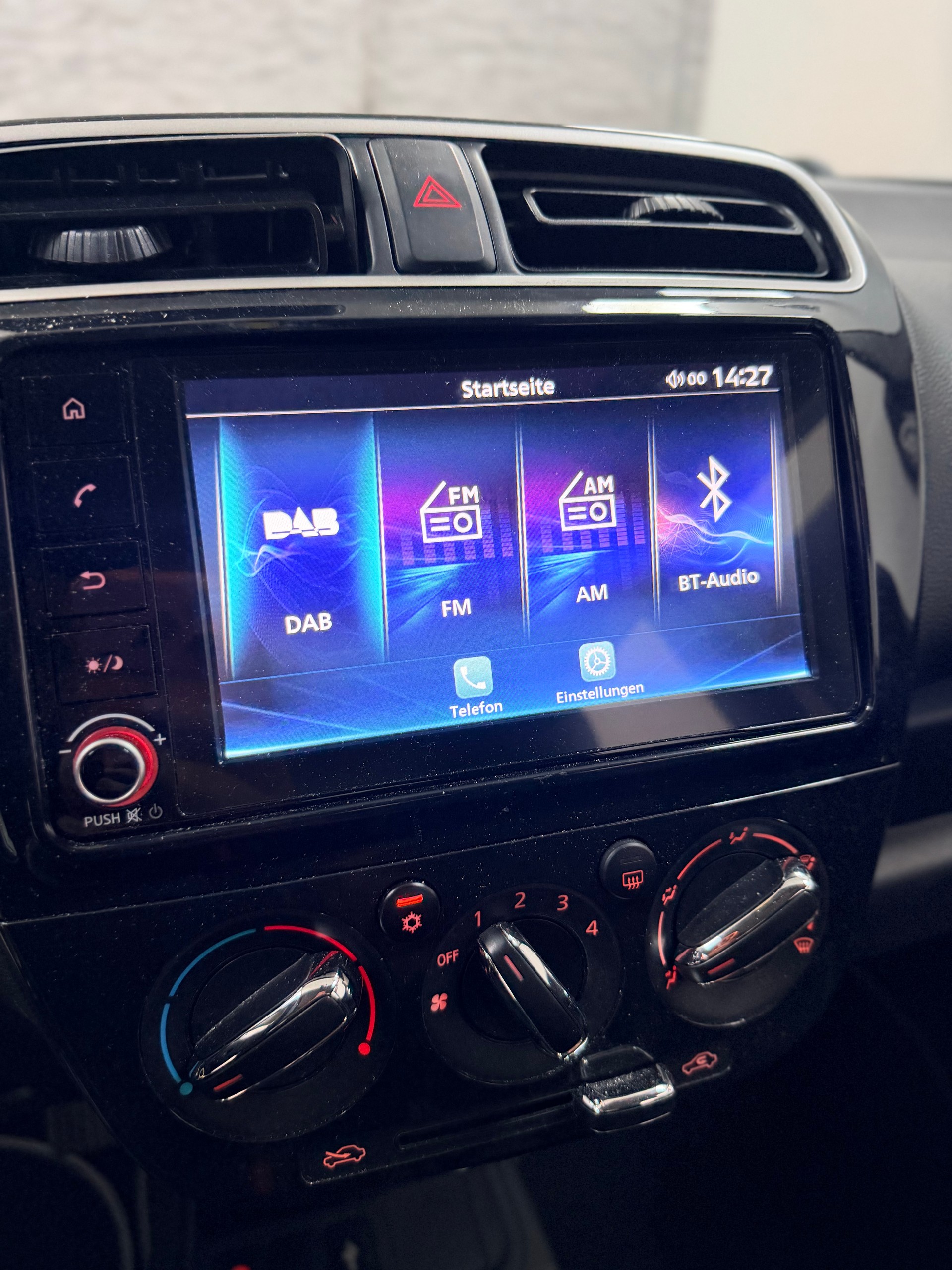 MITSUBISHI Space Star 1.2 CVT Inform-image-8