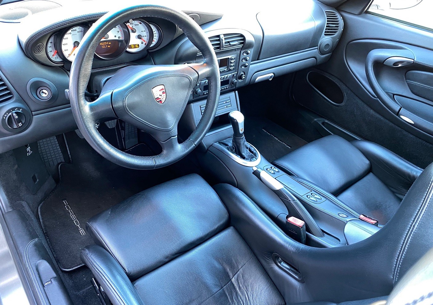 PORSCHE 911 GT2-image-8