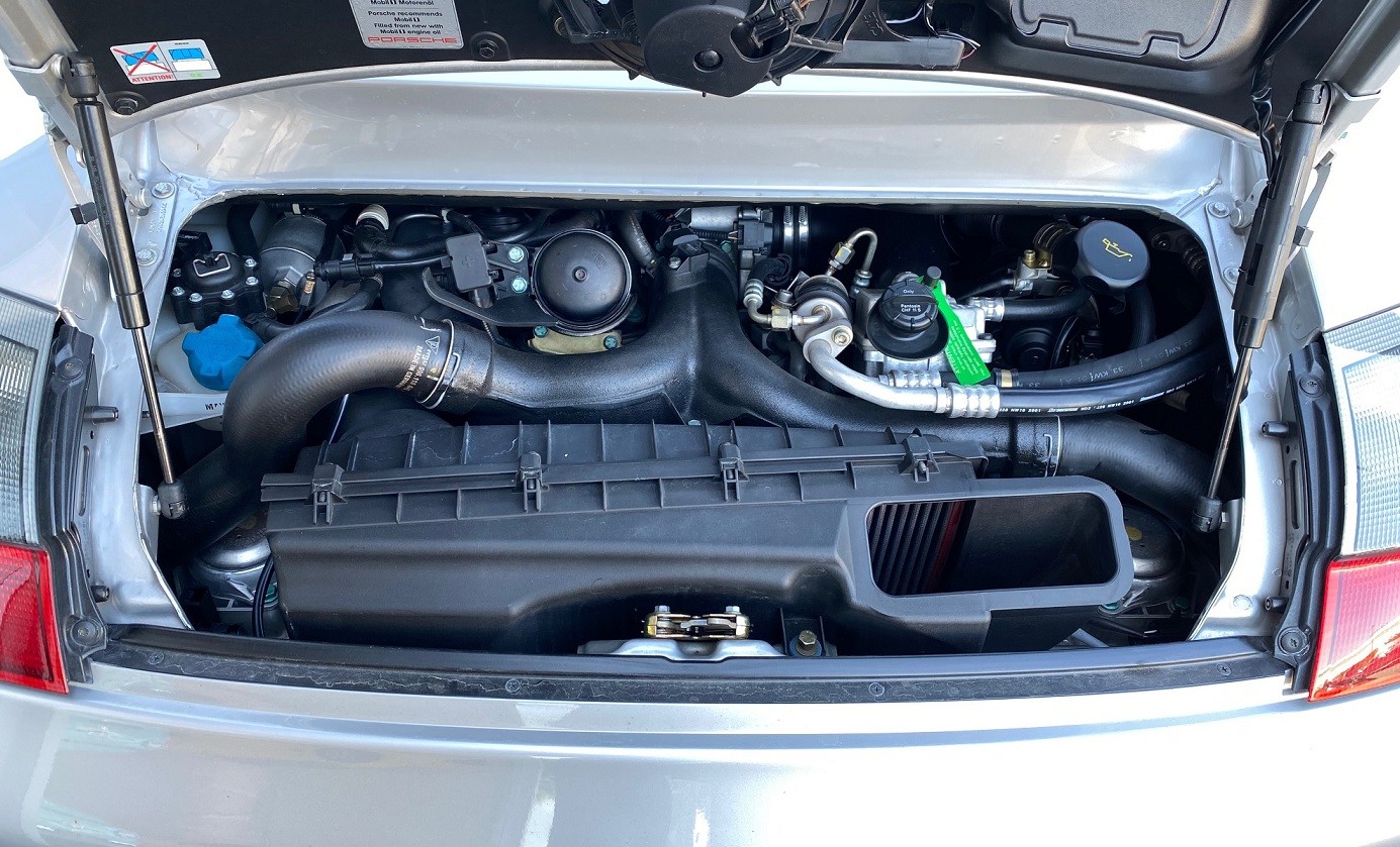 PORSCHE 911 GT2-image-11