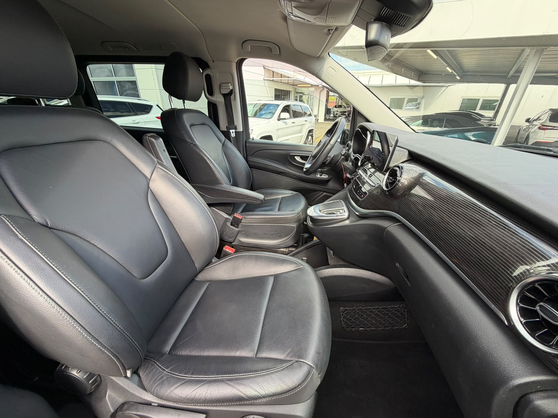 MERCEDES-BENZ V 250 d lang Avantgarde 4Matic G-Tronic-image-13