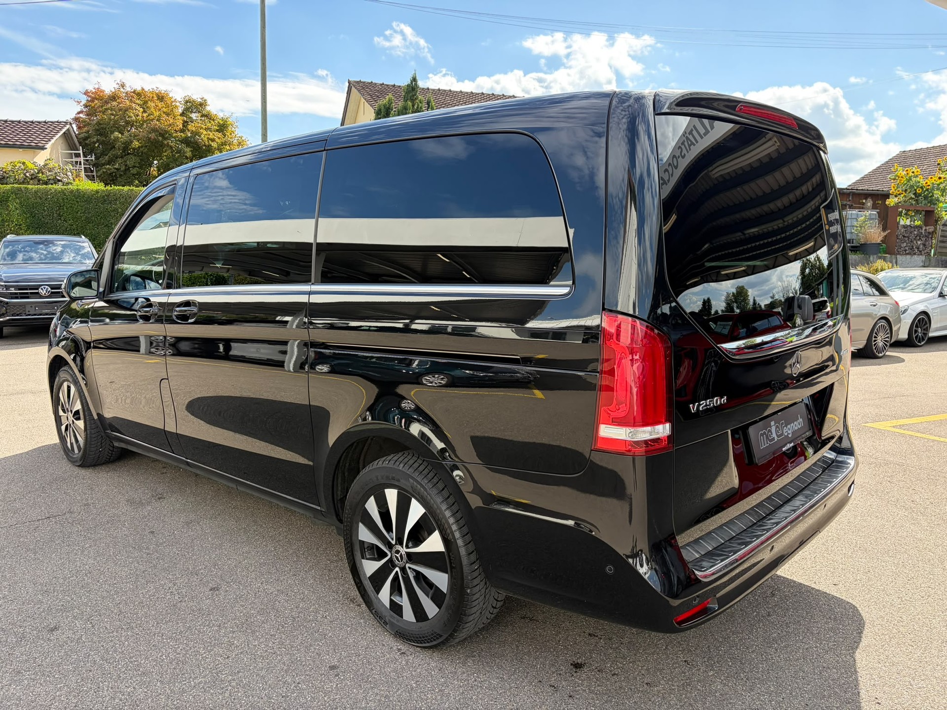MERCEDES-BENZ V 250 d lang Avantgarde 4Matic G-Tronic-image-5
