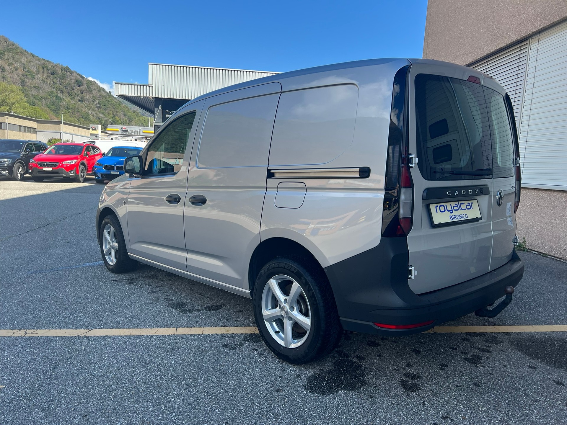 VW Caddy Cargo 2.0TDI 4Motion-image-3