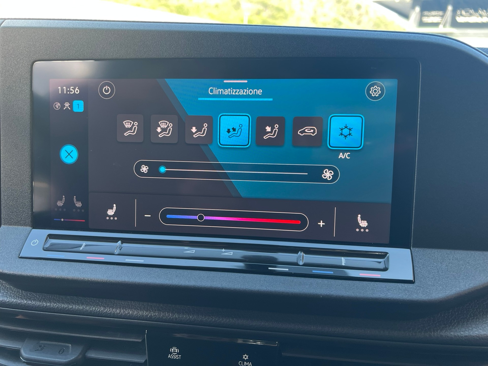 VW Caddy Cargo 2.0TDI 4Motion-image-8