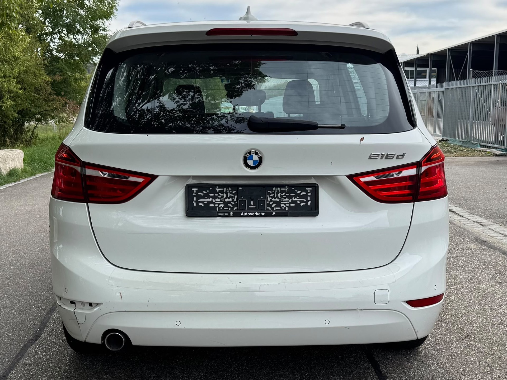 BMW 216d Gran Tourer Steptronic-image-3