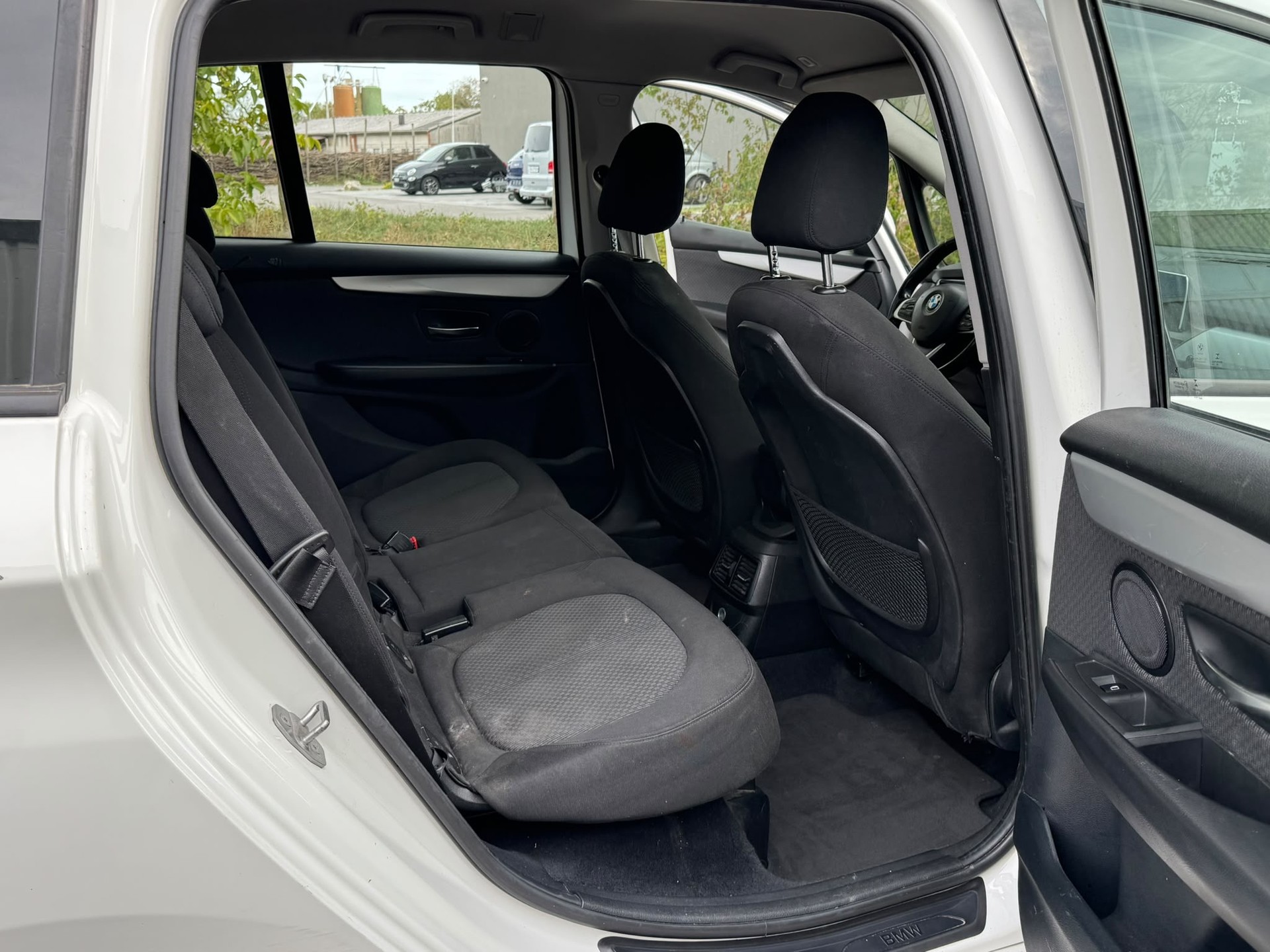 BMW 216d Gran Tourer Steptronic-image-9