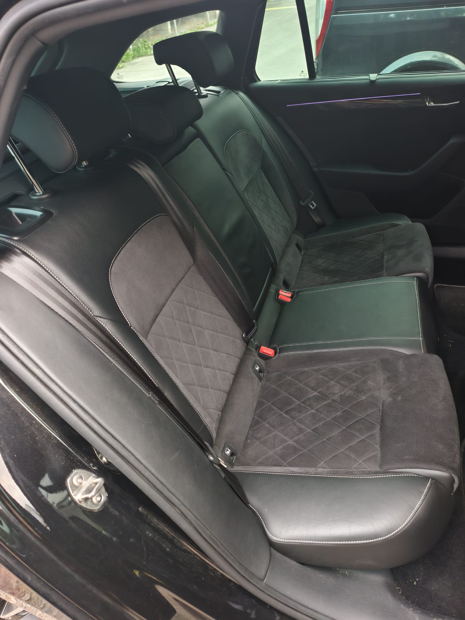 SKODA 2.0 TDI 190 SportLine 4x4 DSG-image-3