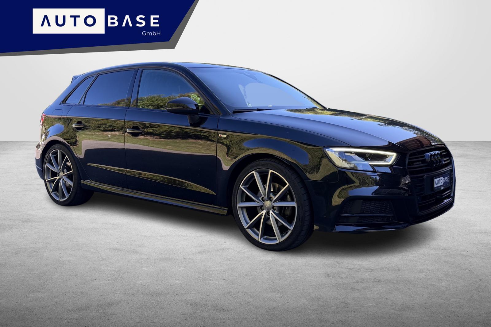 AUDI A3 Sportback 2.0 TFSI Sport quattro S-tronic *CH Fahrzeug*-image-6
