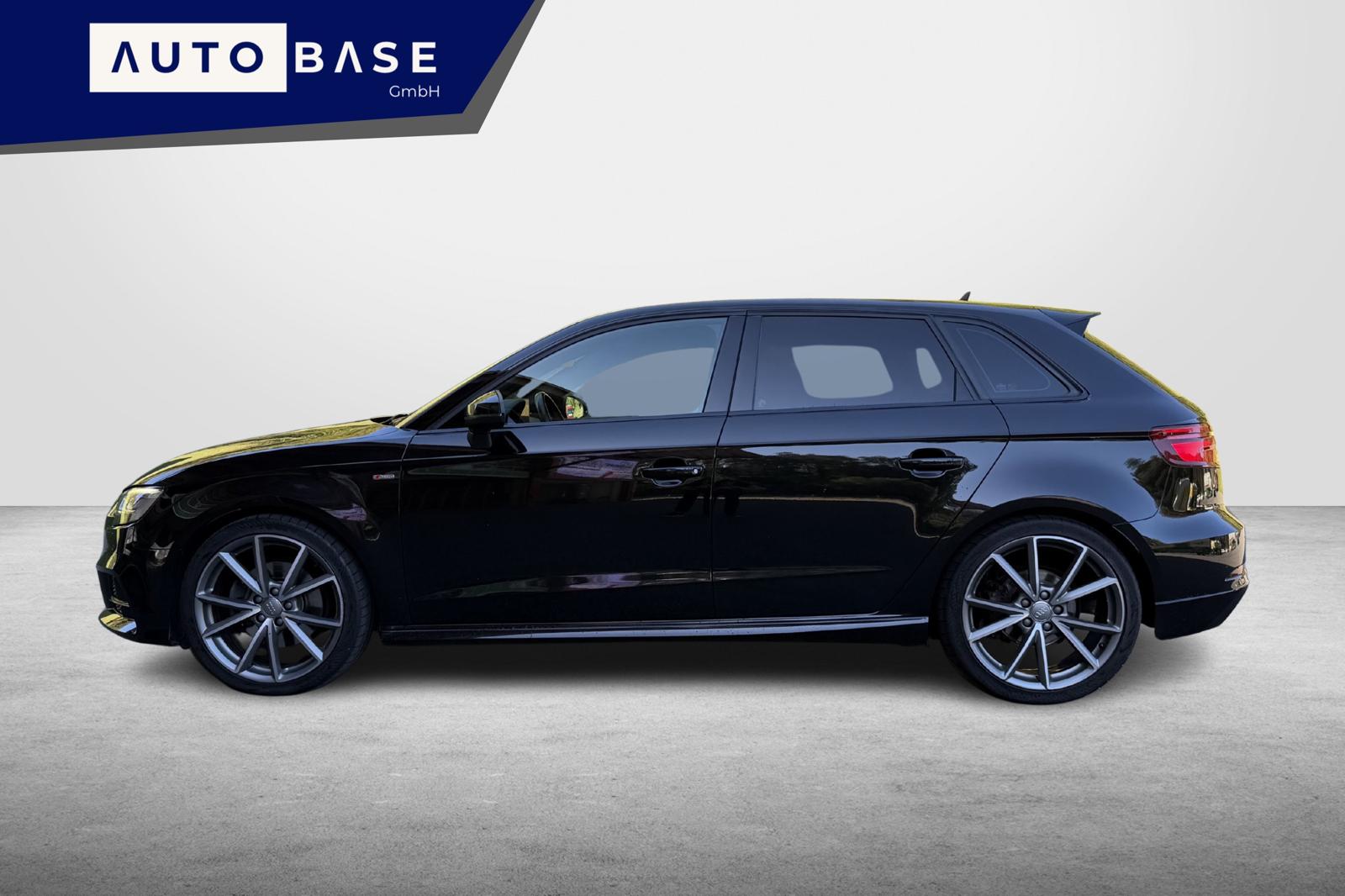 AUDI A3 Sportback 2.0 TFSI Sport quattro S-tronic *CH Fahrzeug*-image-1