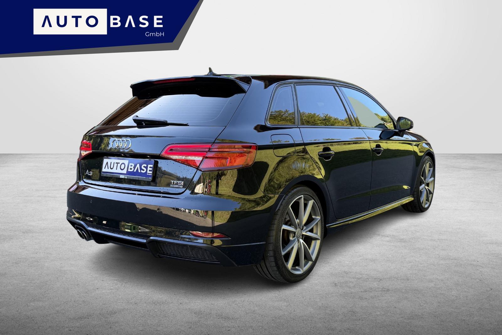 AUDI A3 Sportback 2.0 TFSI Sport quattro S-tronic *CH Fahrzeug*-image-4