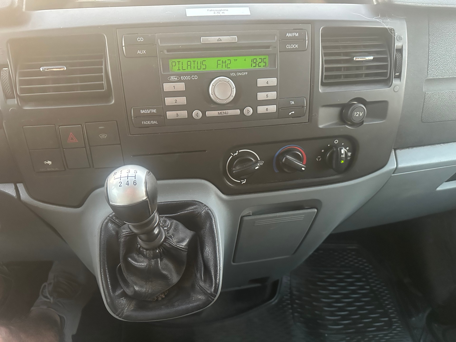 FORD Transit Van 350M Trend-image-10