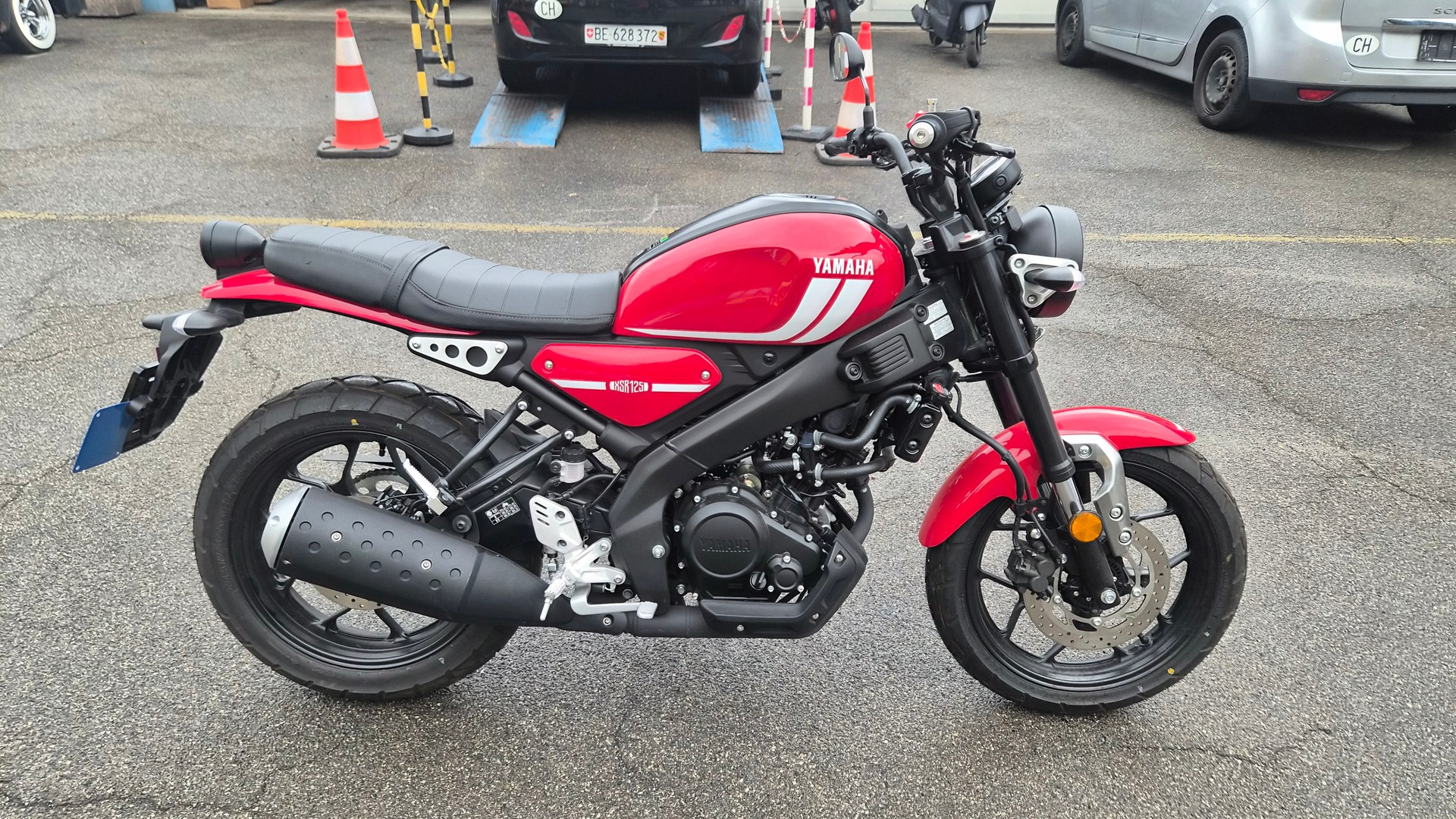 YAMAHA XSR 125-image-1