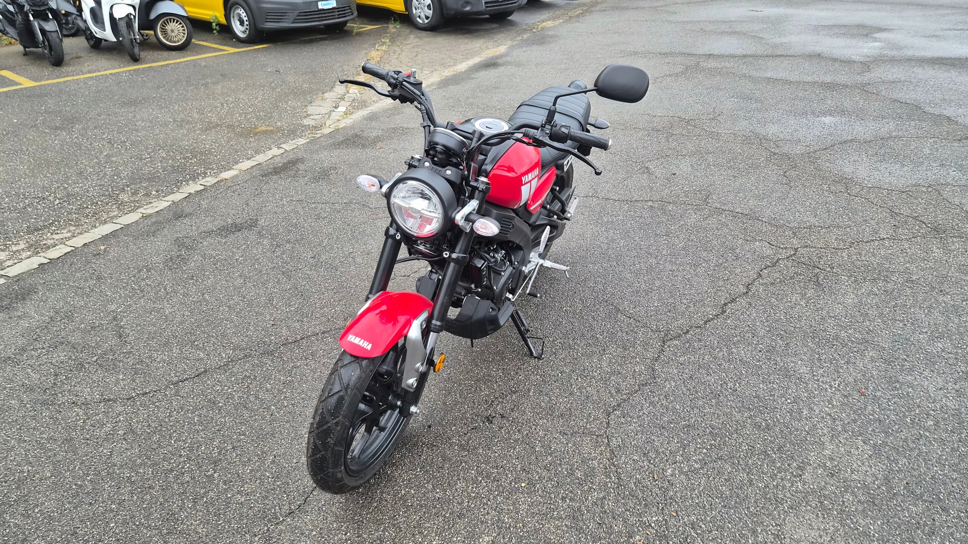YAMAHA XSR 125-image-7