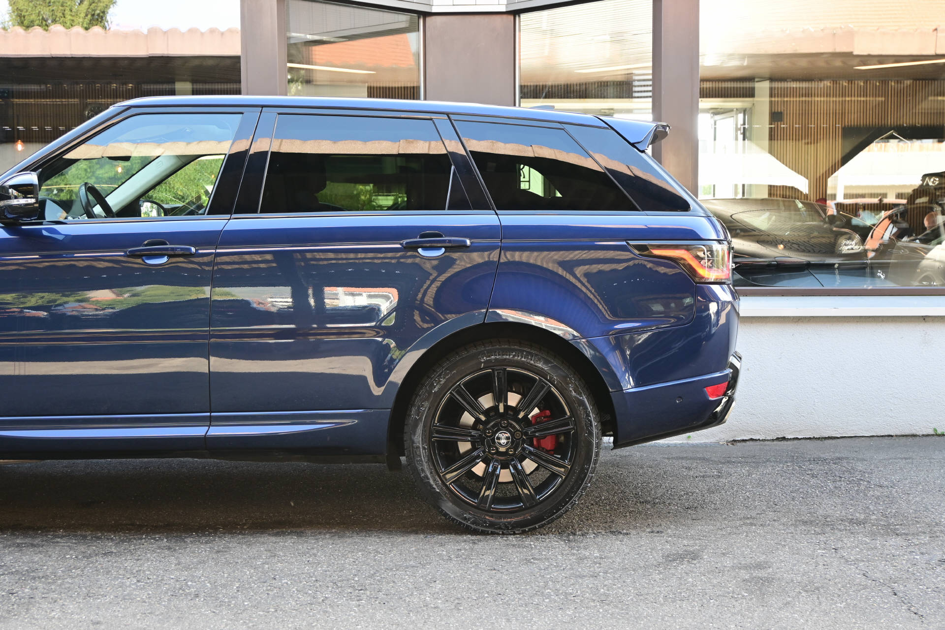 LAND ROVER Range Rover Sport 5.0 V8 SC Autobiography Dynamic *SVO Premium Sonderlack*Panoramadach*7-Plätzer*-image-5