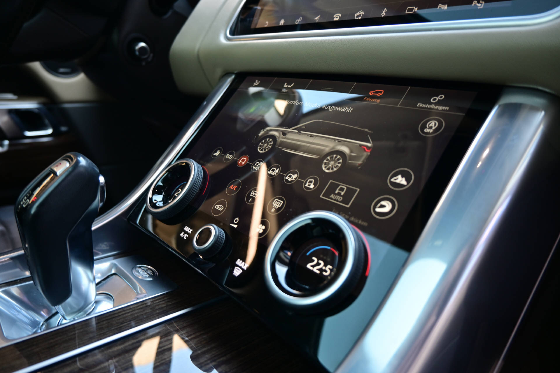 LAND ROVER Range Rover Sport 5.0 V8 SC Autobiography Dynamic *SVO Premium Sonderlack*Panoramadach*7-Plätzer*-image-23