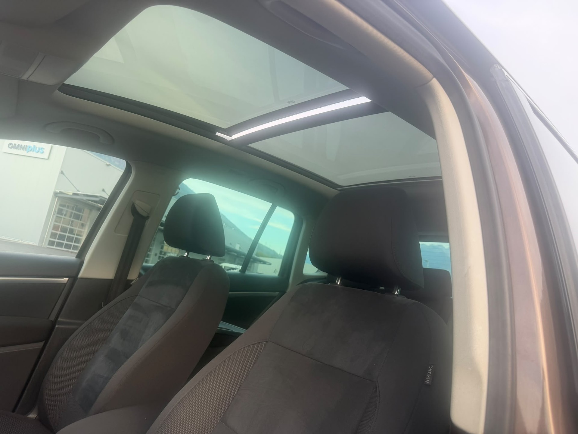 VW Tiguan 2.0 TDI Team-image-8