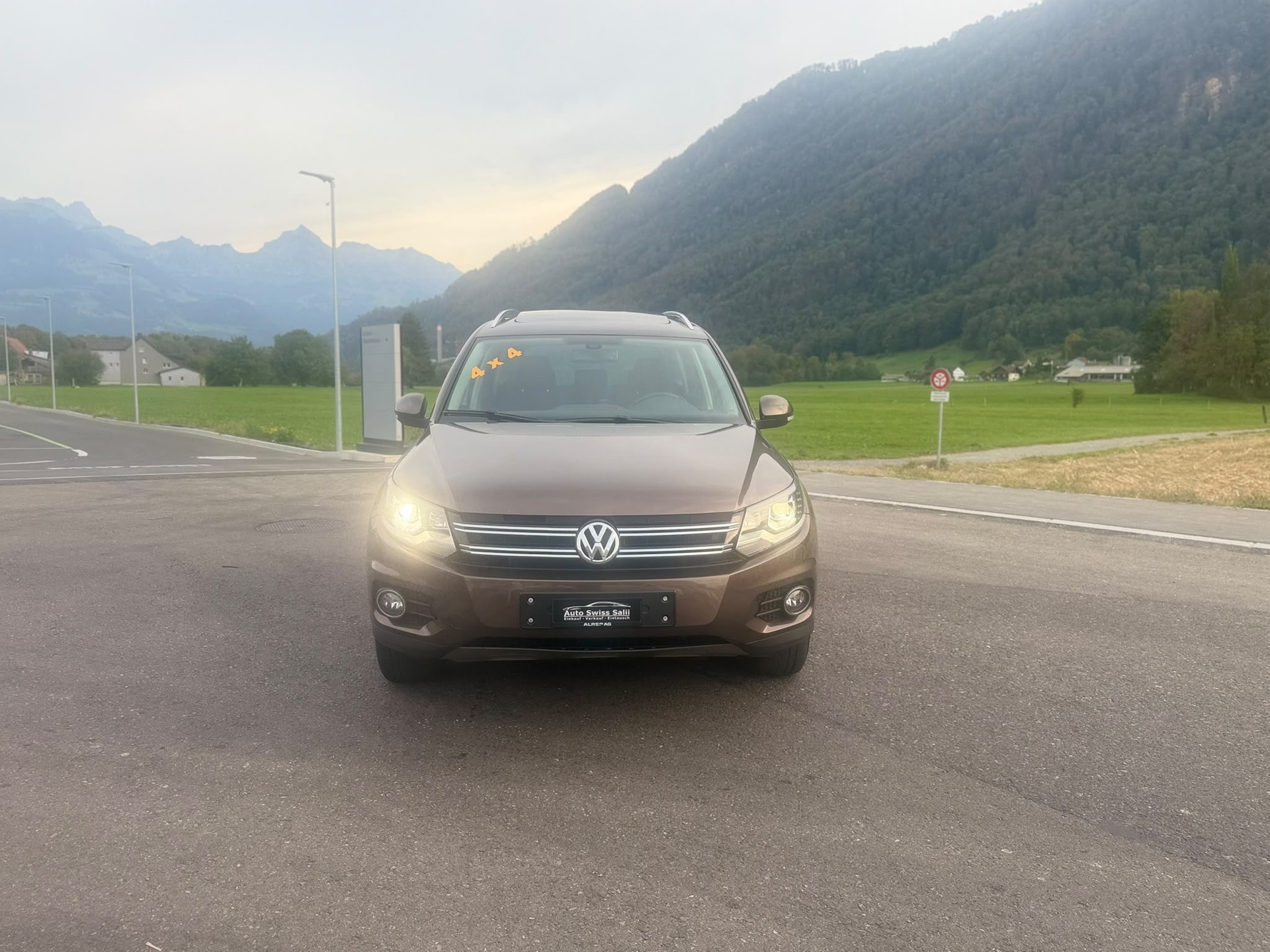 VW Tiguan 2.0 TDI Team-image-2