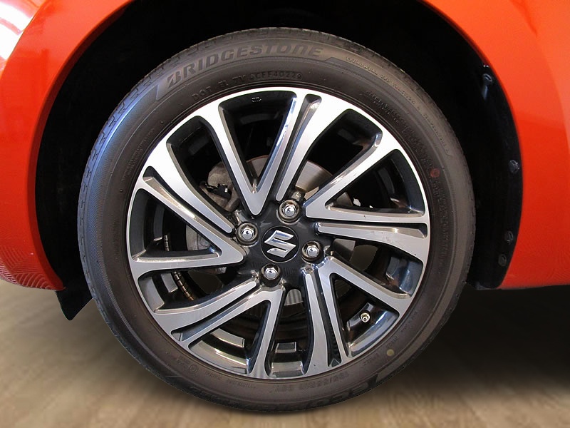 SUZUKI Swift 1.2 Compact Top Hybrid CVT-image-21
