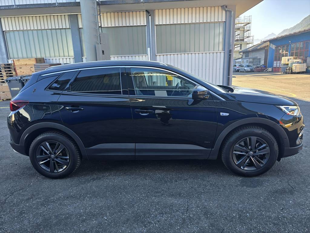 OPEL Grandland X 1.6 Hybrid4 Ultimate Automatik-image-5