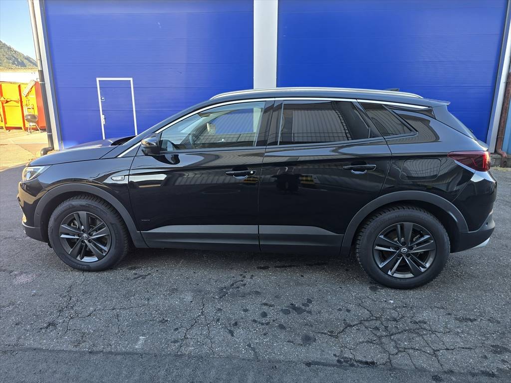 OPEL Grandland X 1.6 Hybrid4 Ultimate Automatik-image-1