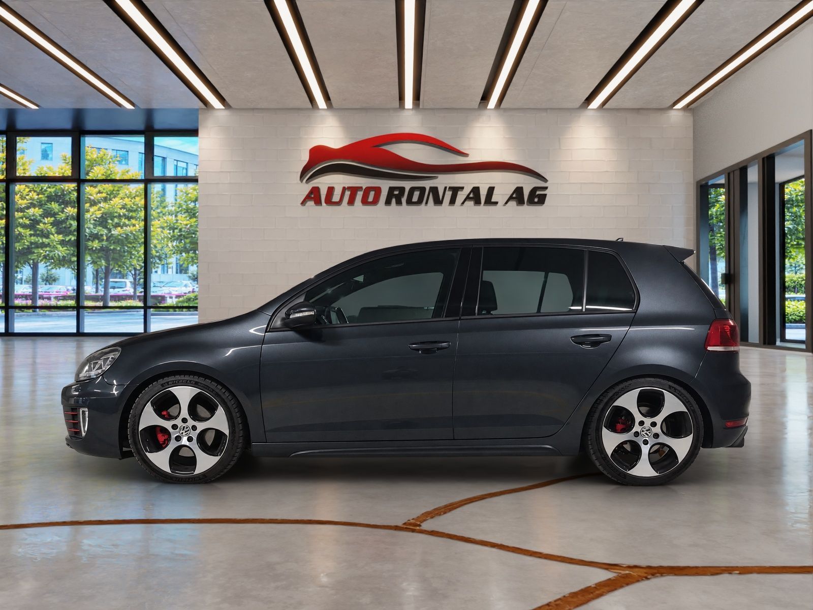 VW Golf 2.0 TSI GTI-image-2