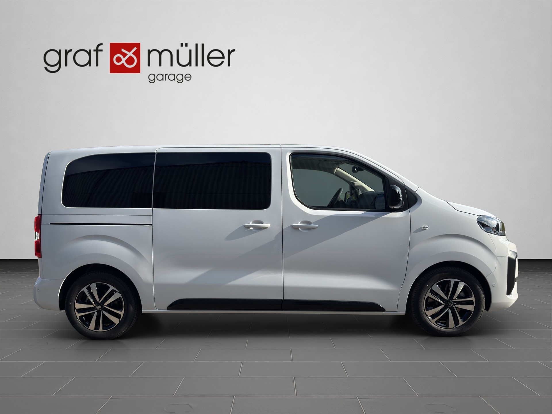 CITROEN Spacetourer 2.2 BlueHDi You M EAT8-image-18