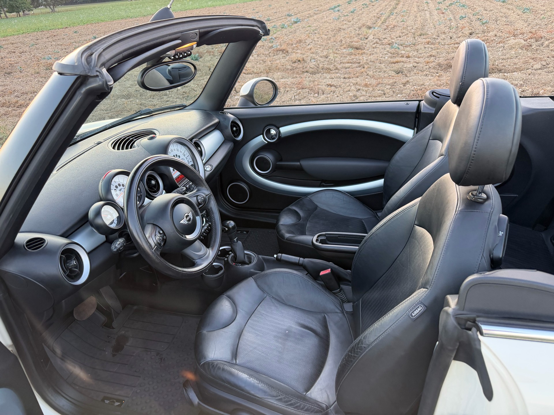 MINI Cooper Cabriolet Steptronic-image-13