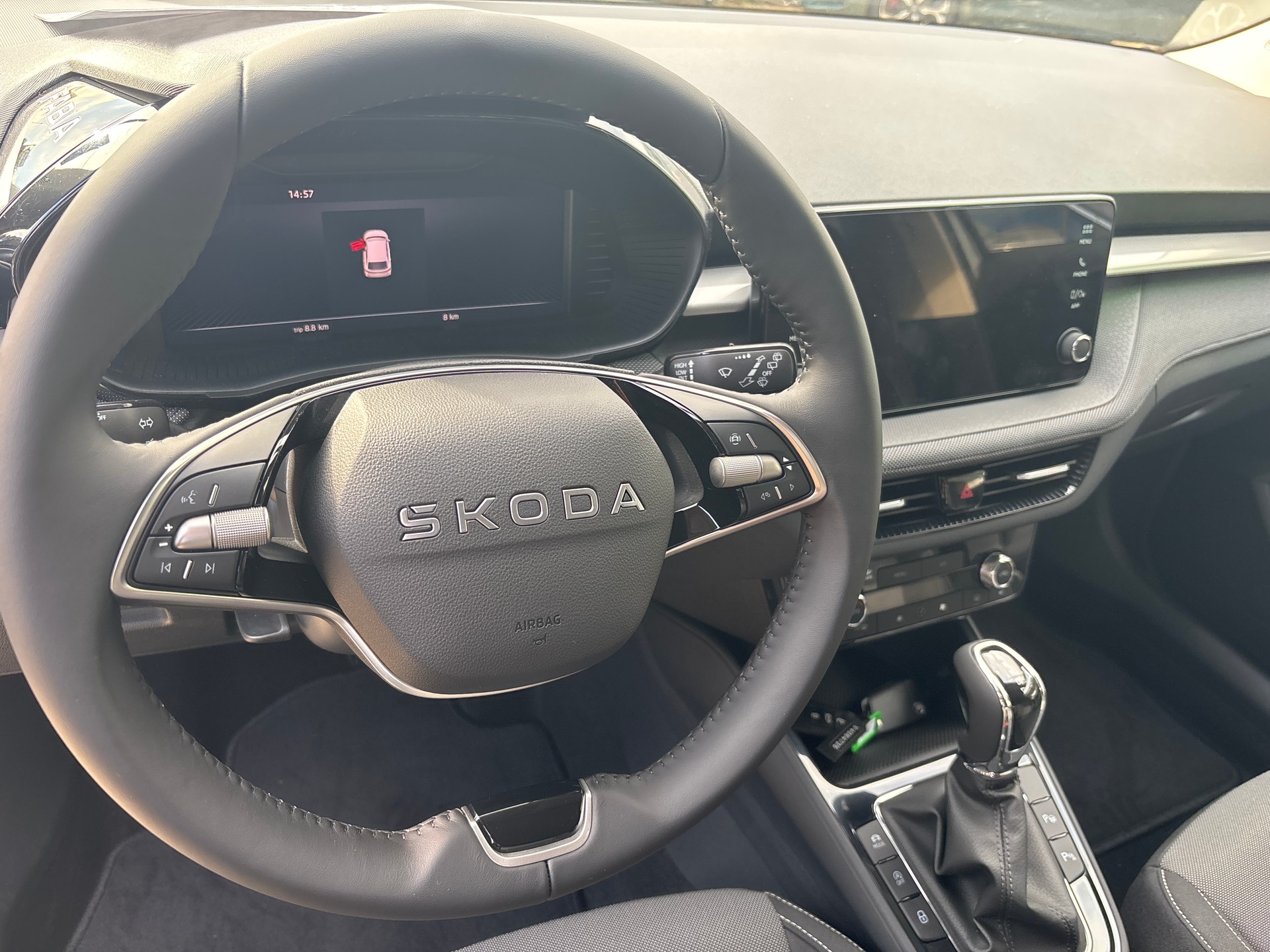 SKODA Fabia 1.0 TSI Selection DSG-image-10