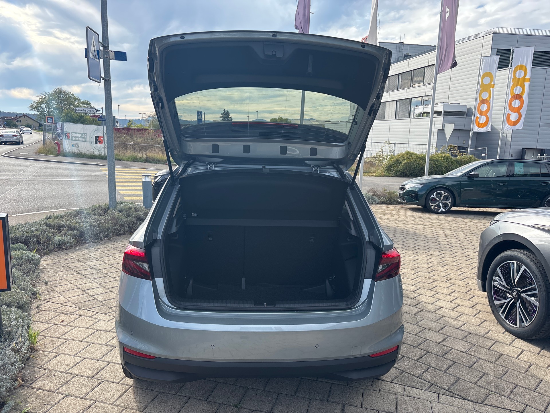 SKODA Fabia 1.0 TSI Selection DSG-image-15