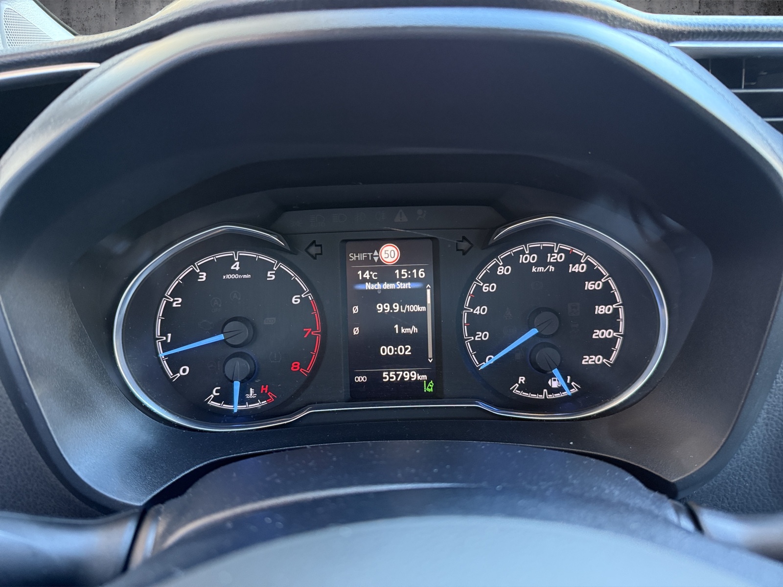 TOYOTA Yaris 1.5 Y20-image-14