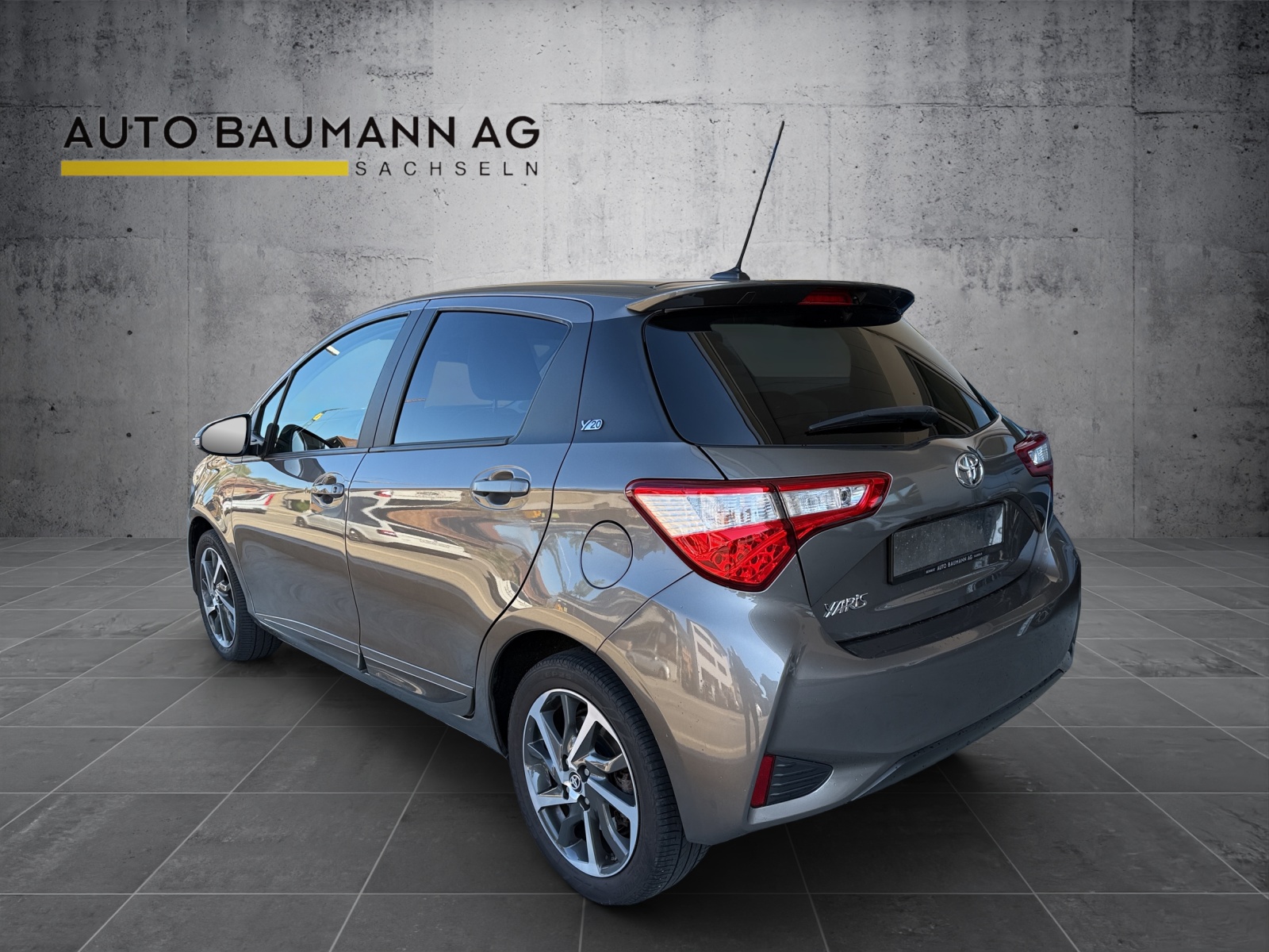 TOYOTA Yaris 1.5 Y20-image-7