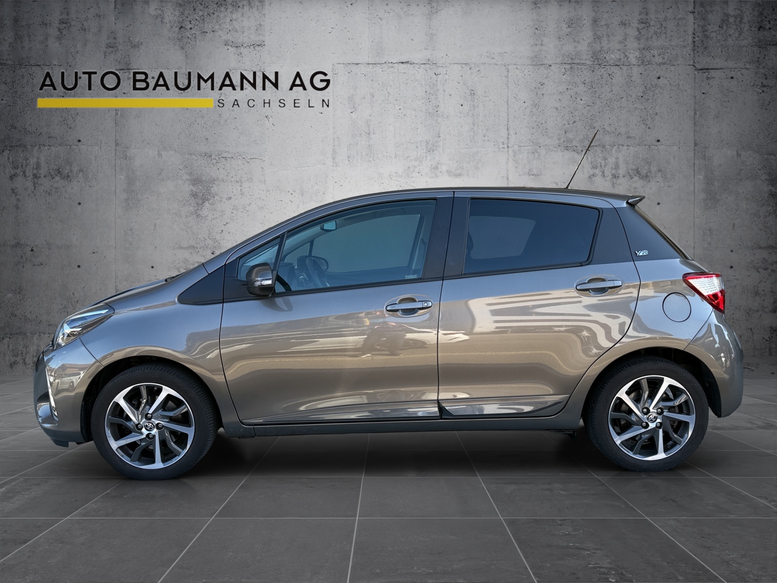 TOYOTA Yaris 1.5 Y20-image-2