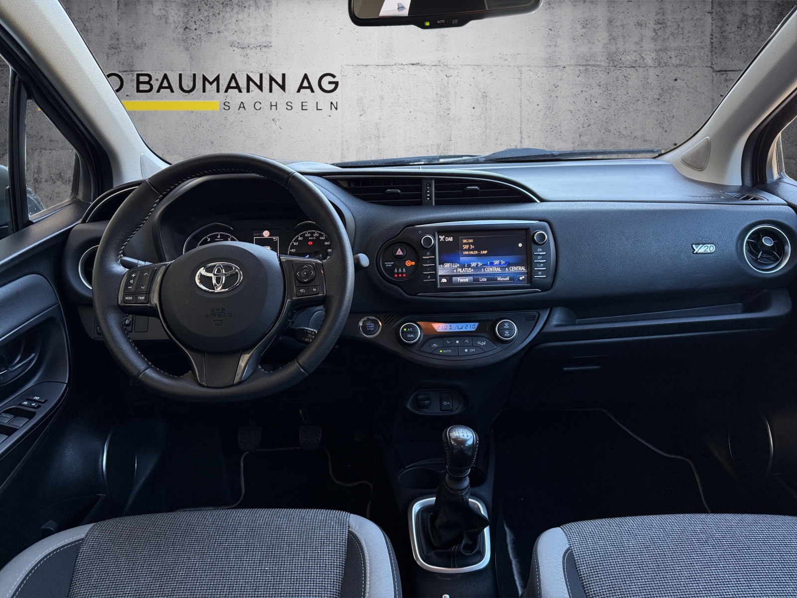 TOYOTA Yaris 1.5 Y20-image-8