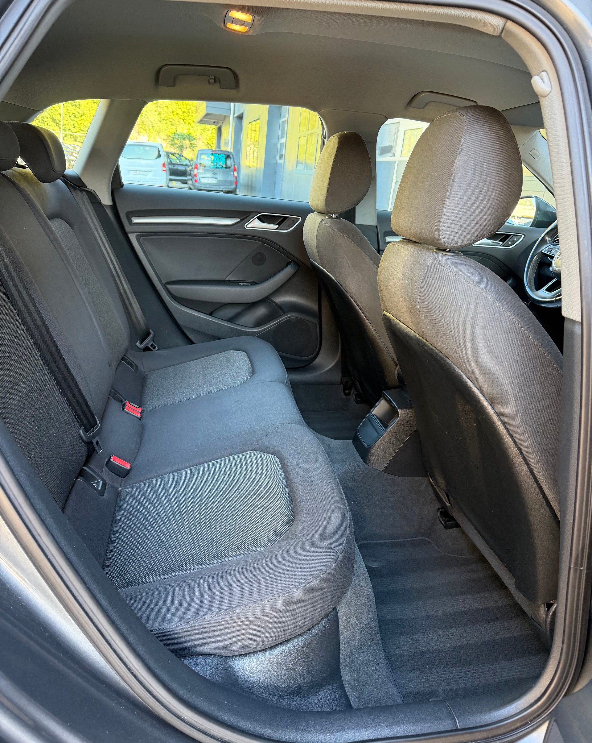 AUDI A3 Sportback 1.4 TFSI Sport-image-8