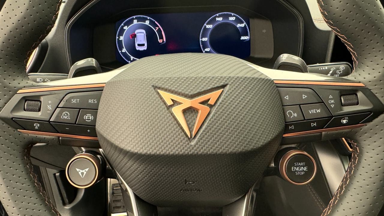 CUPRA LEON ST 1.5 e-HYBRID pHEV VZ DSG-image-9