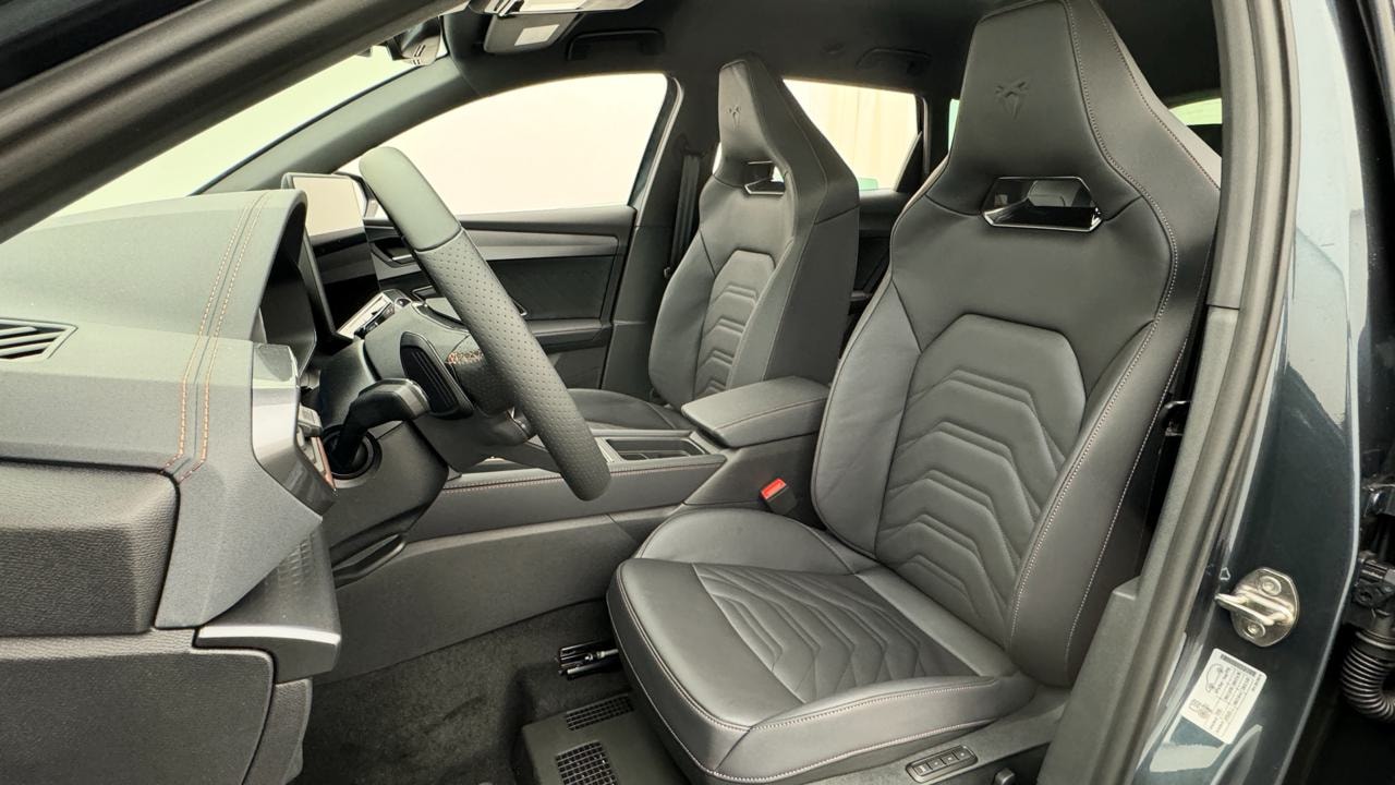 CUPRA LEON ST 1.5 e-HYBRID pHEV VZ DSG-image-4