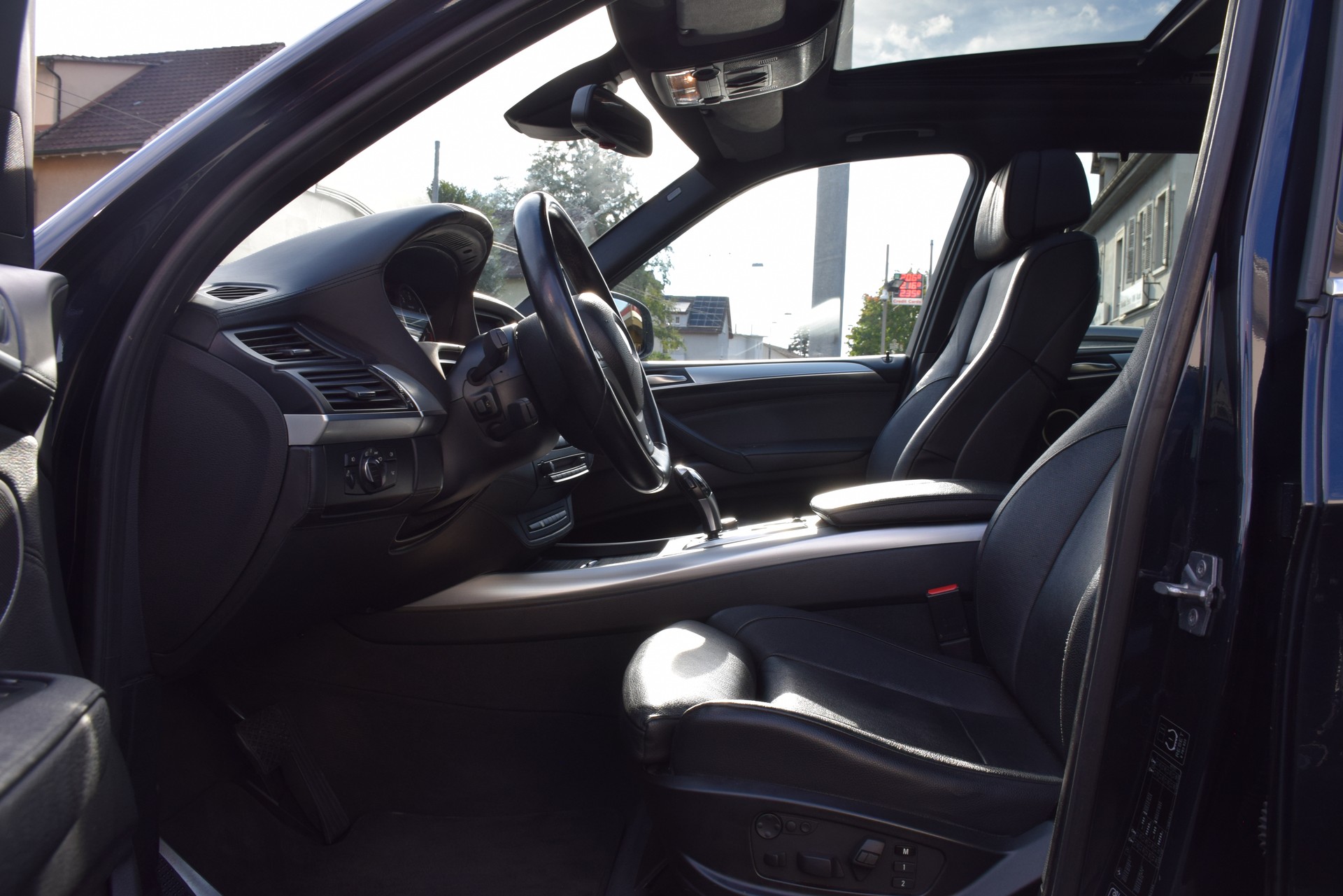 BMW X5 xDrive 40d Steptronic-image-12