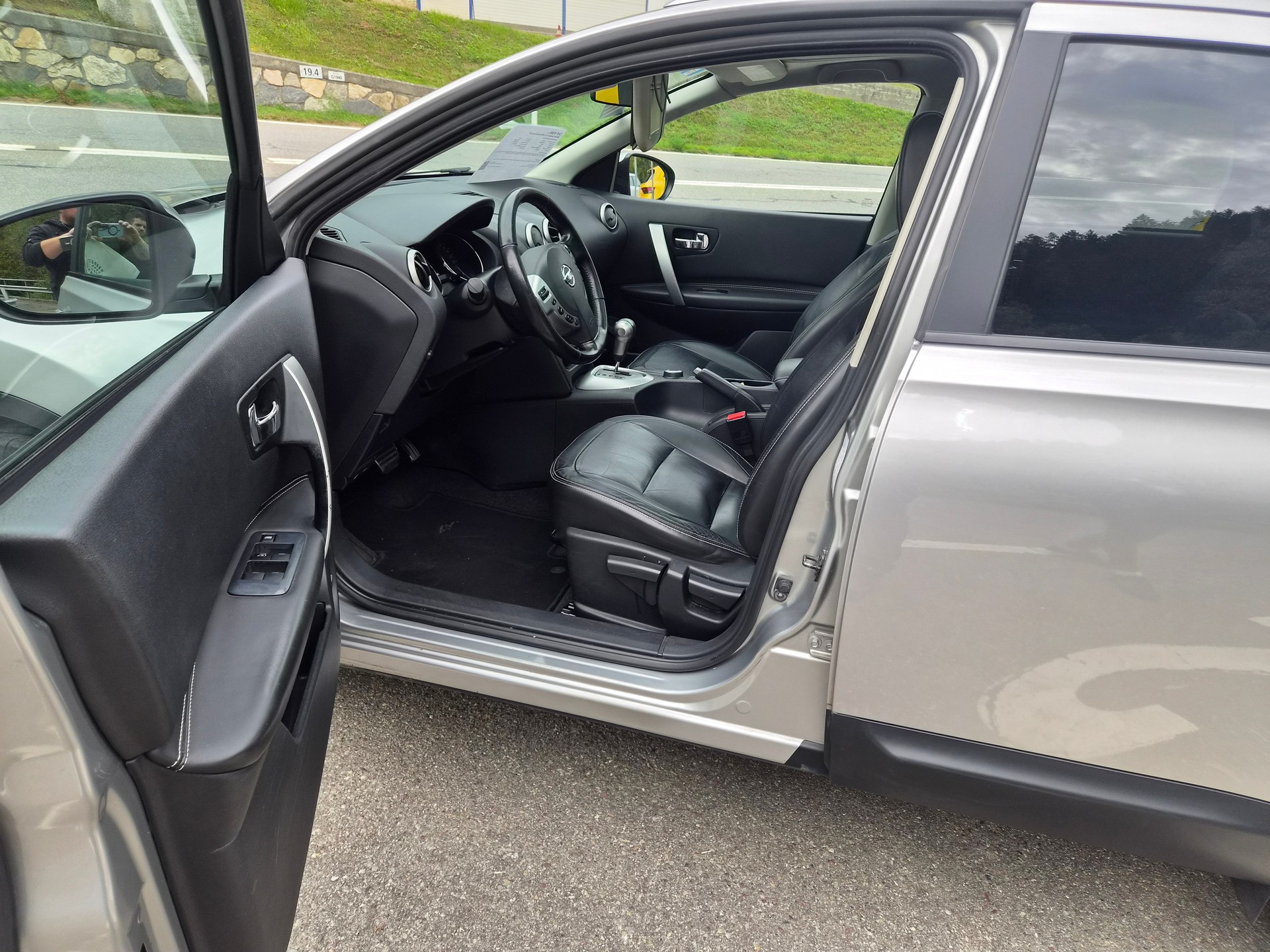 NISSAN Qashqai +2 2.0 4WD tekna XTronic CVT-image-11