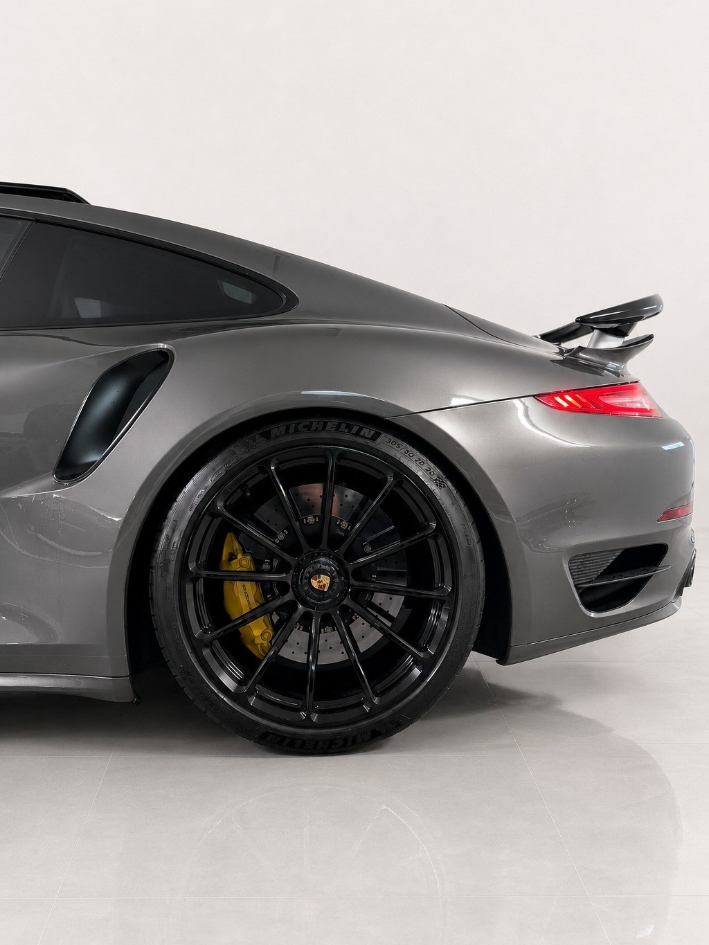 PORSCHE 911 Turbo S PDK-image-10