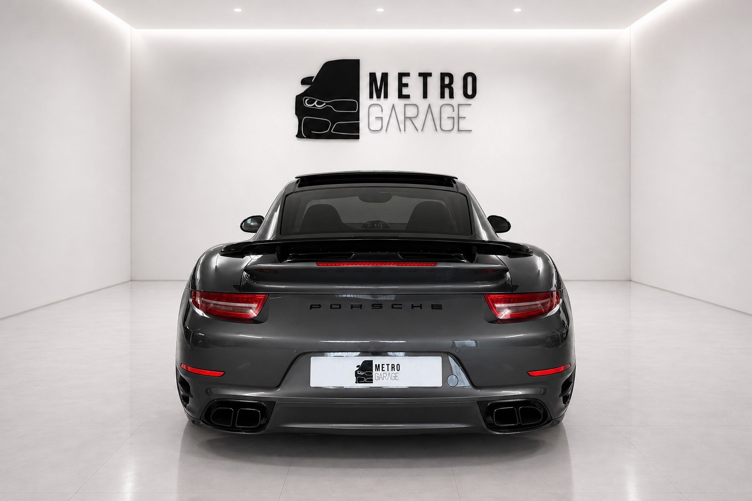PORSCHE 911 Turbo S PDK-image-3