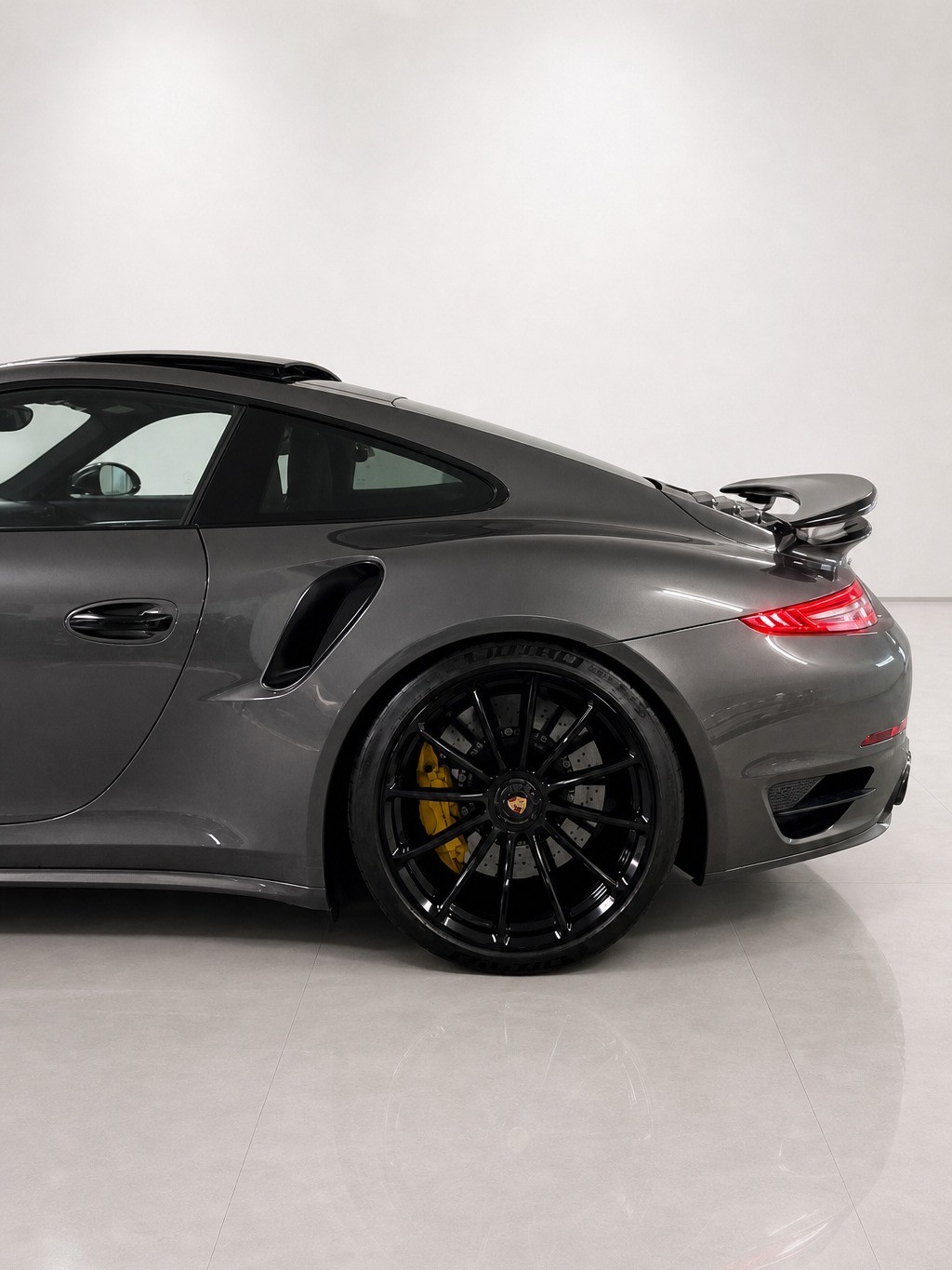 PORSCHE 911 Turbo S PDK-image-9